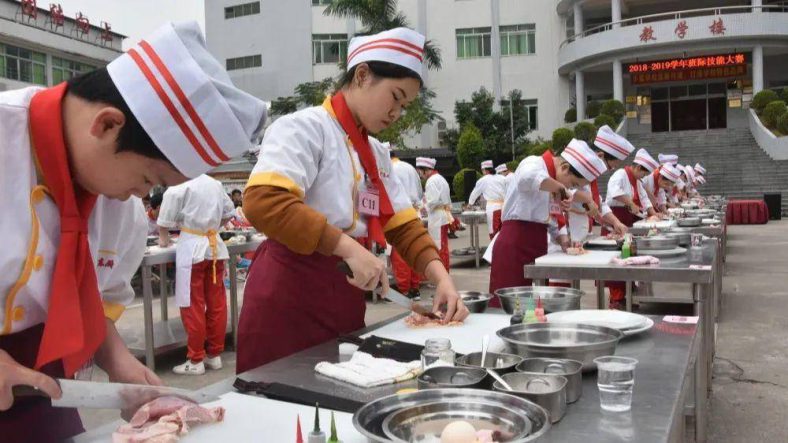 廣東省廚師學校哪些最好（附：廣東烹飪專業(yè)中職學校排名榜）-1