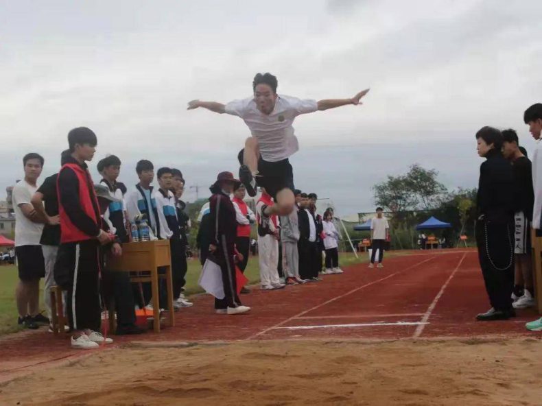 梅州城西職業(yè)技術(shù)學(xué)校怎么樣（附：招生專業(yè)介紹）-1