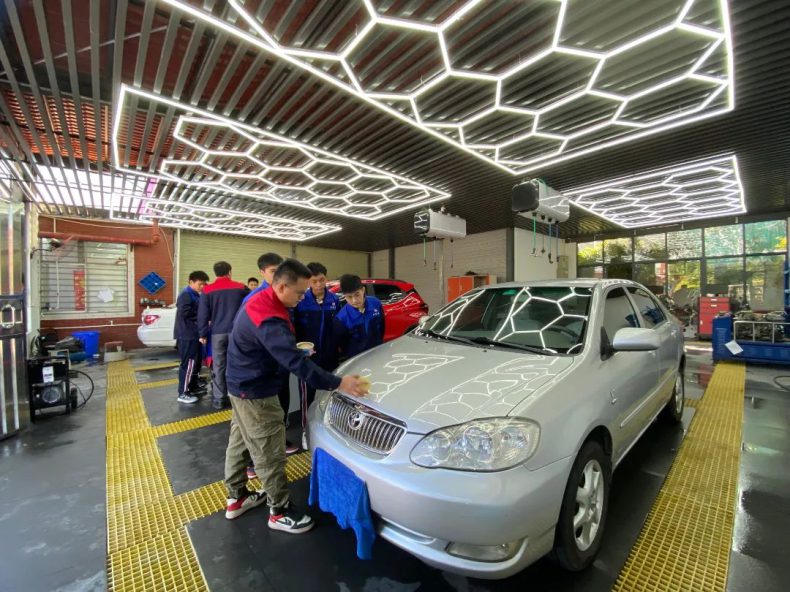 東莞市南華職業(yè)技術(shù)學(xué)校汽車運(yùn)用與維修專業(yè)簡介（附：就業(yè)方向）-1