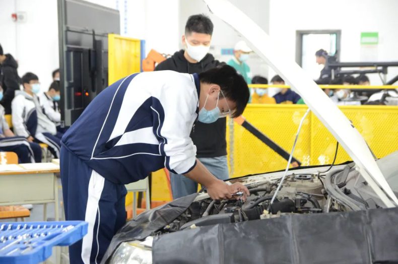 深圳市深科技工學(xué)校汽車維修專業(yè)好不好（附：就業(yè)方向）-1